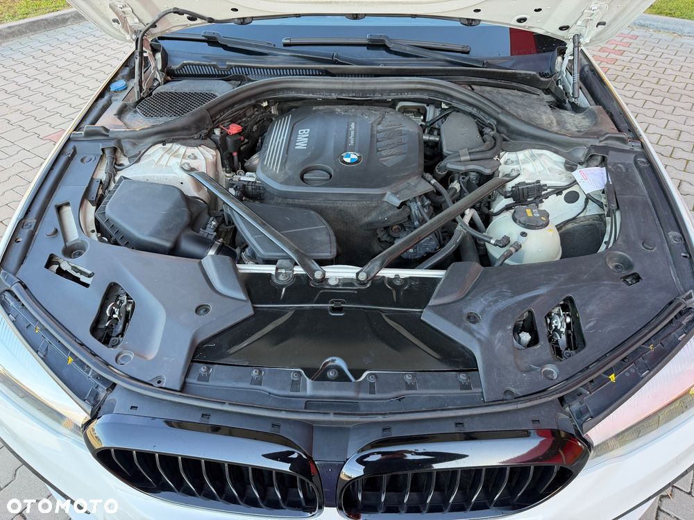 BMW Seria 5 - 32