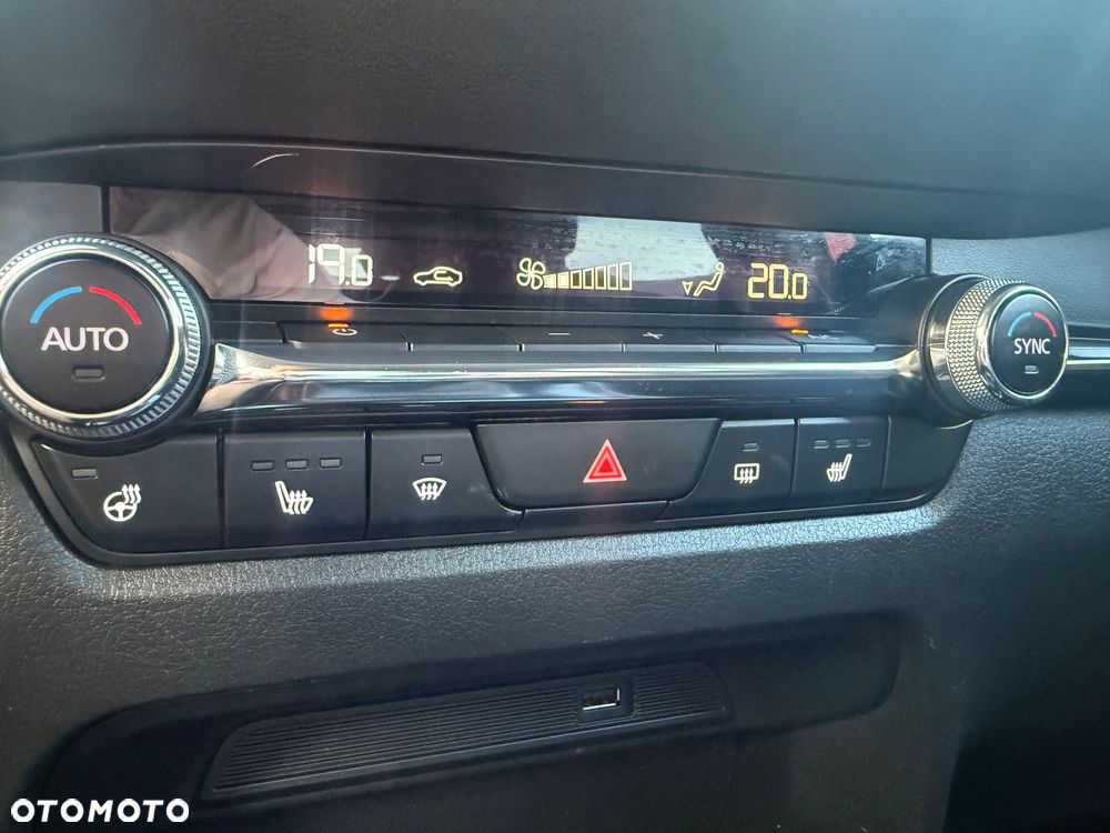 Mazda CX-30 e-SKYACTIVE X 186 TAKUMI - 38
