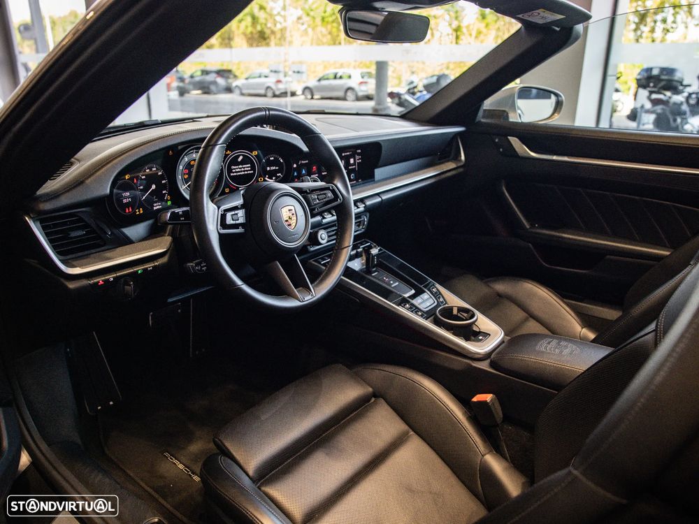 Porsche 911 (992) Turbo PDK - 27