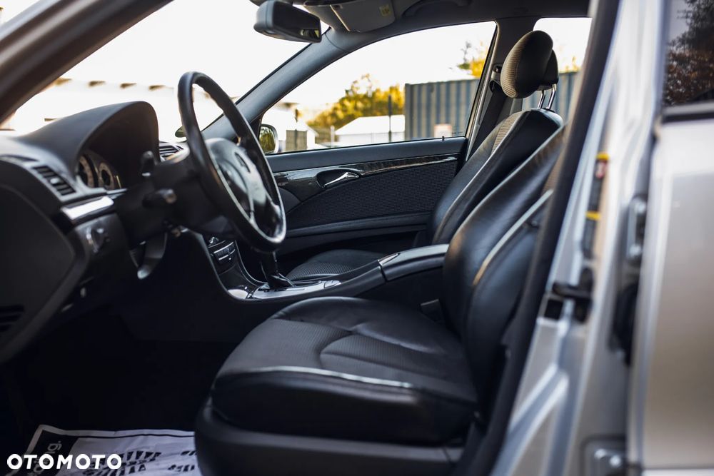 Mercedes-Benz Klasa E 500 Avantgarde - 23