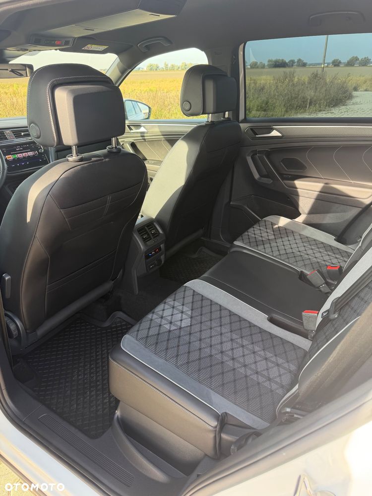 Volkswagen Tiguan Allspace - 22