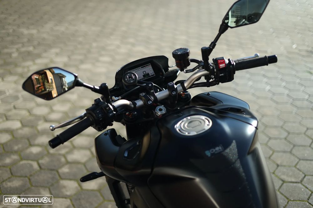 Yamaha MT-10 Akrapovic - 22