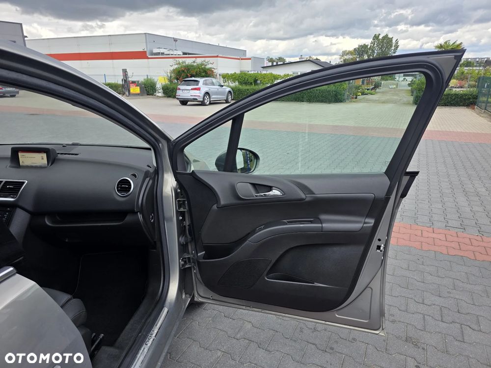 Opel Meriva - 14
