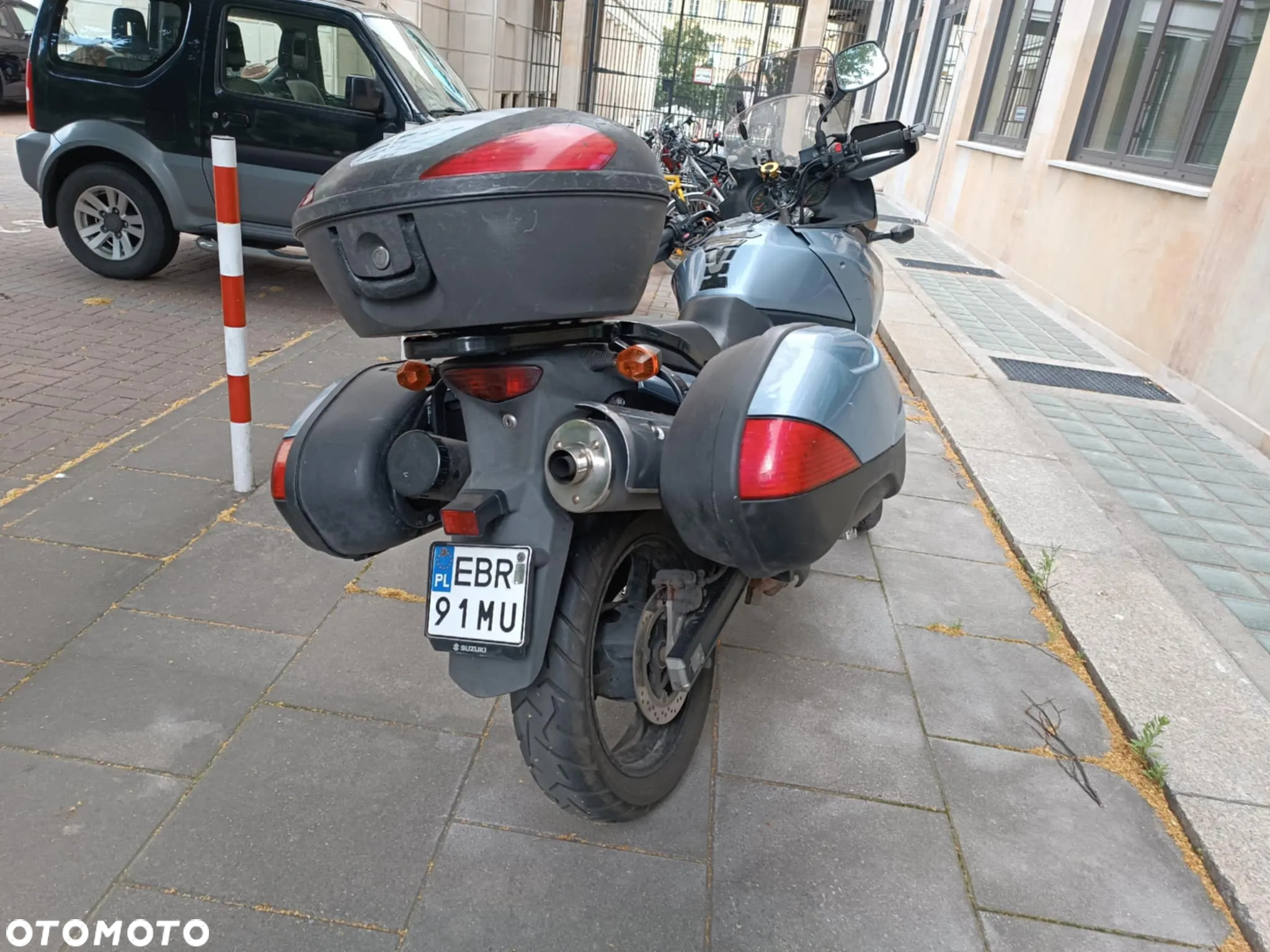 Suzuki DL - 8