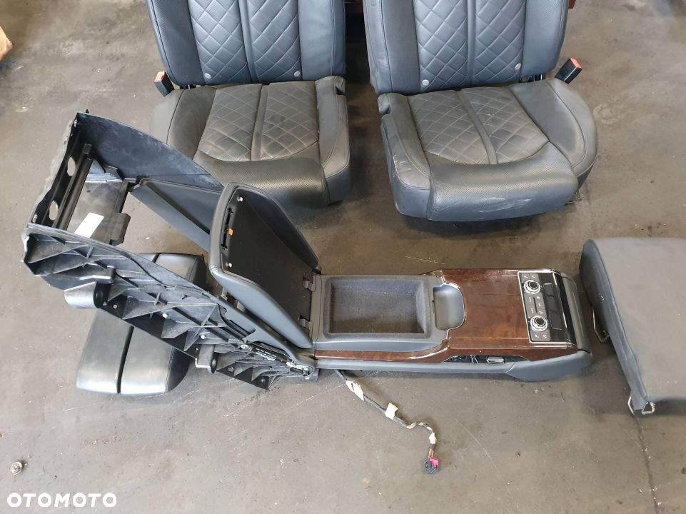 SIEDZENIE TYŁ AUDI A8 L D4 LONG - 5