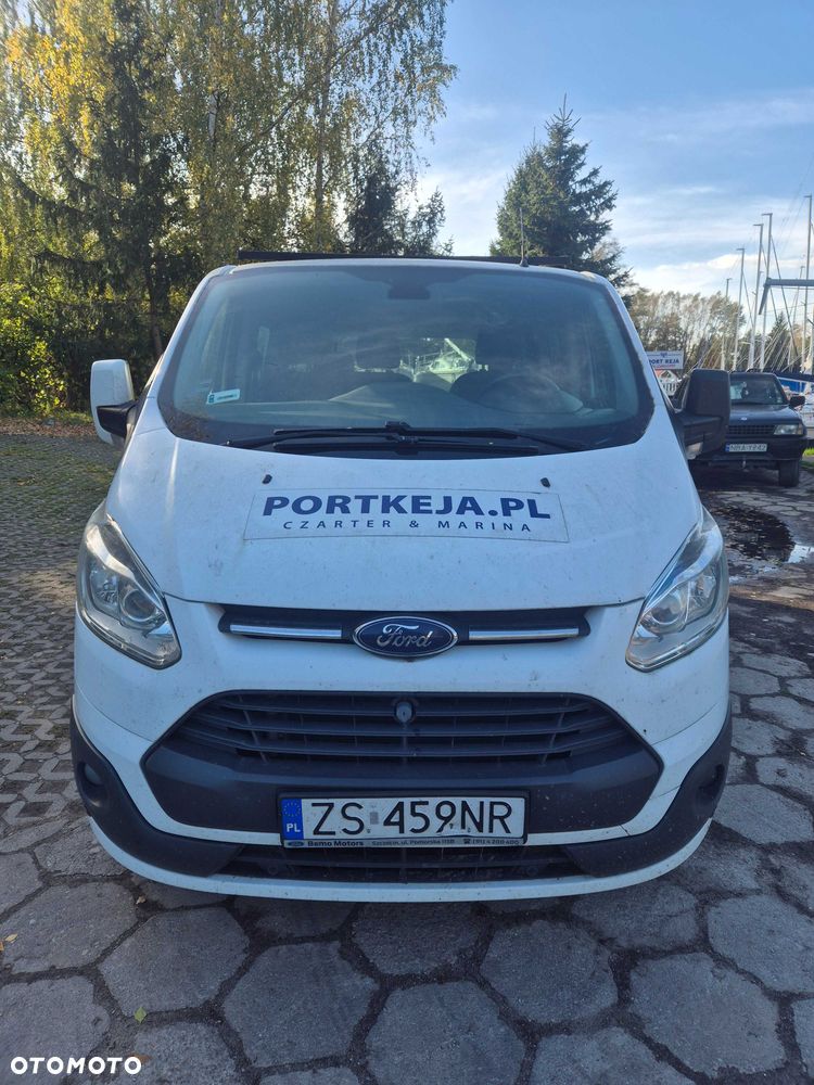 Ford Tourneo Custom - 3