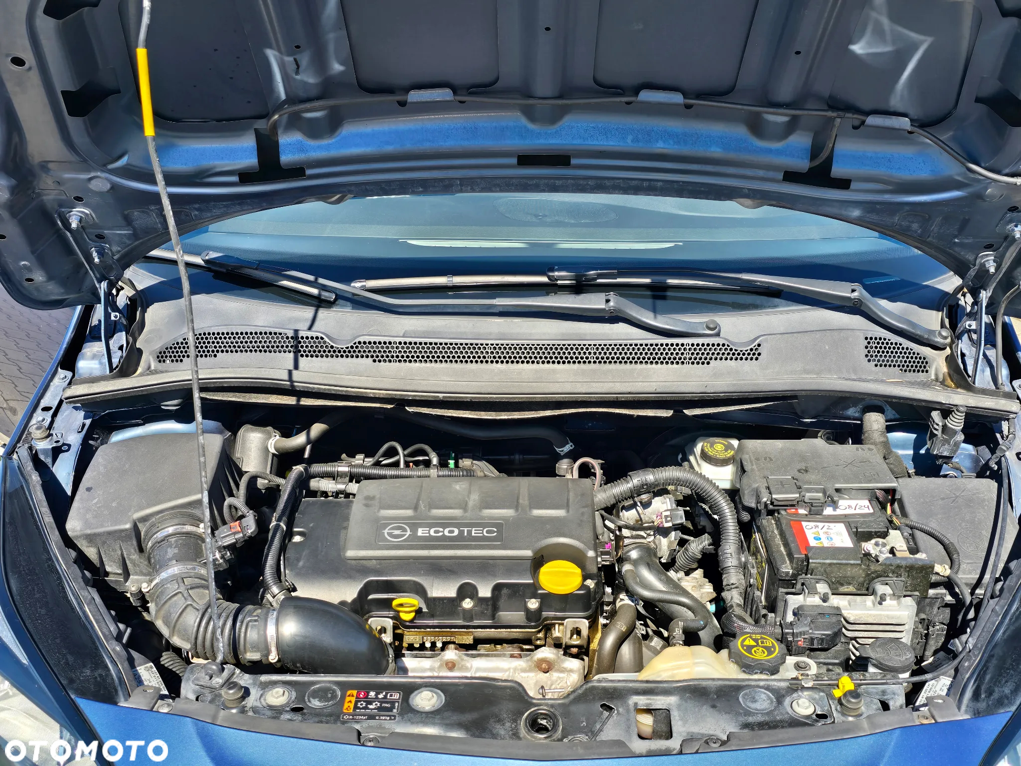 Opel Corsa 1.4 16V Cosmo - 11