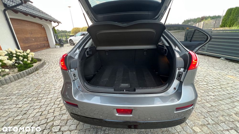 Mitsubishi Lancer Sportback 1.8 Clear Tec CVT Plus - 23
