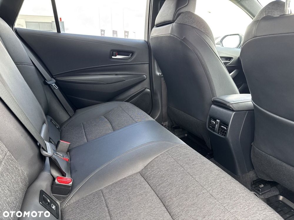 Toyota Corolla 1.8 Hybrid Style - 11