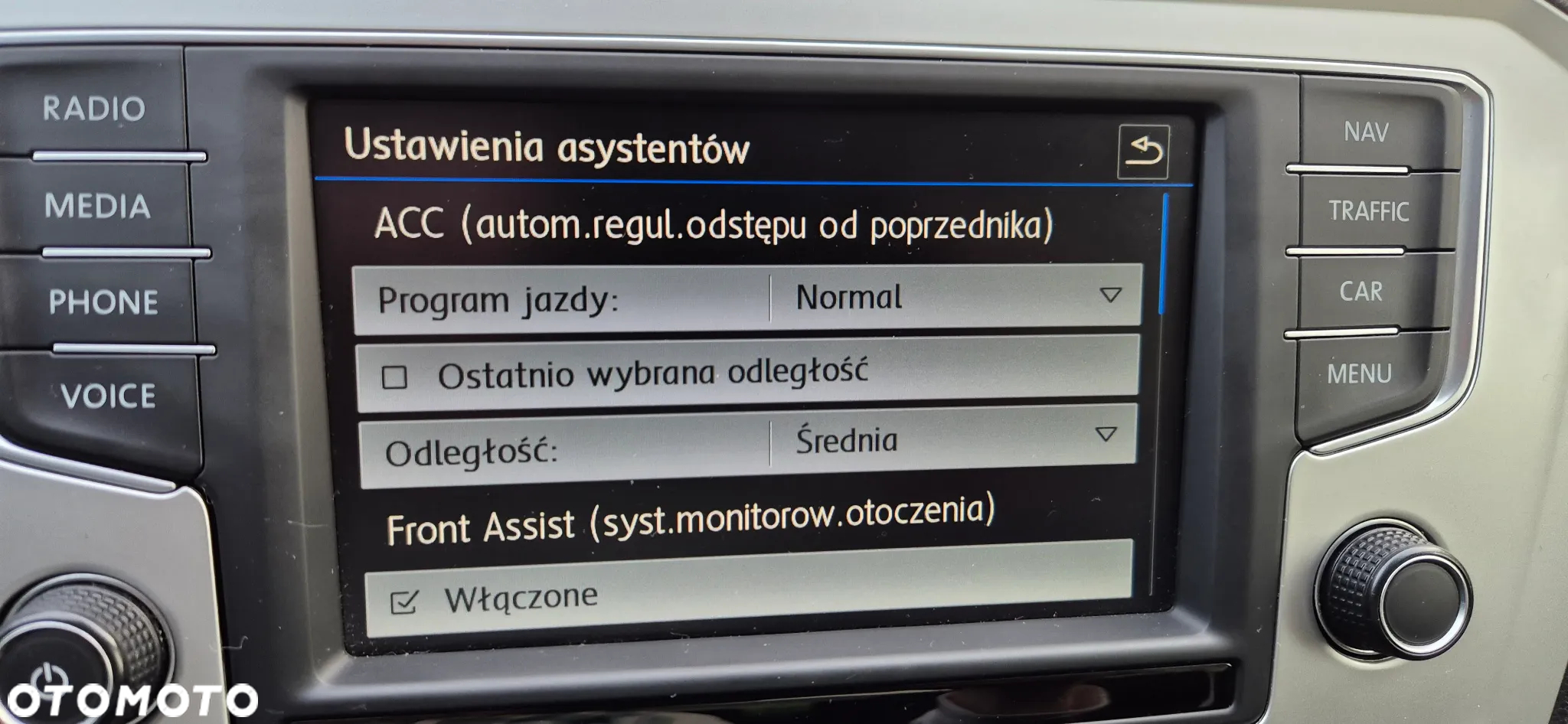 Volkswagen Passat 2.0 TDI BMT Comfortline - 20