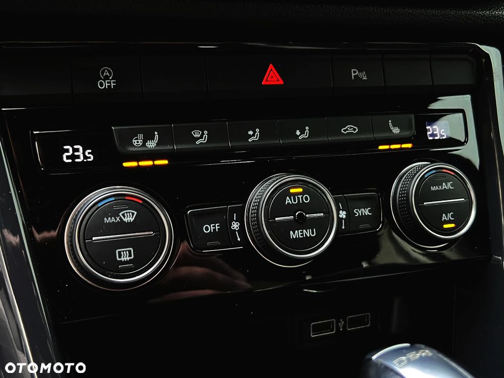 Volkswagen T-Roc 2.0 TSI OPF 4MOTION DSG Sport - 31