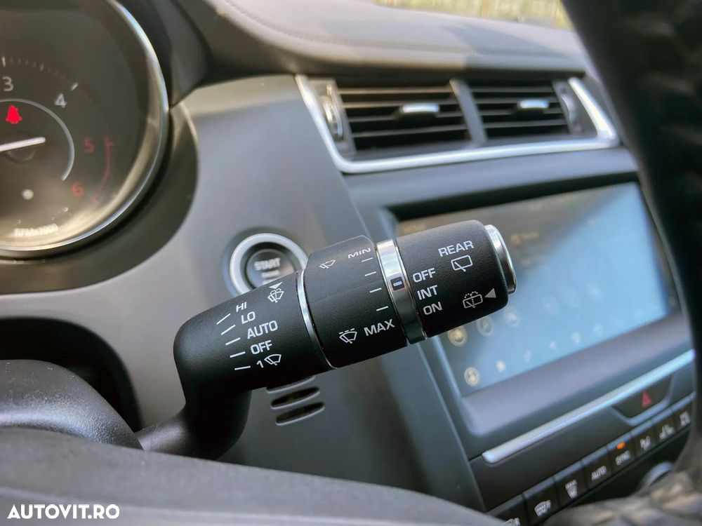 Jaguar E-Pace D150 AWD SE - 30