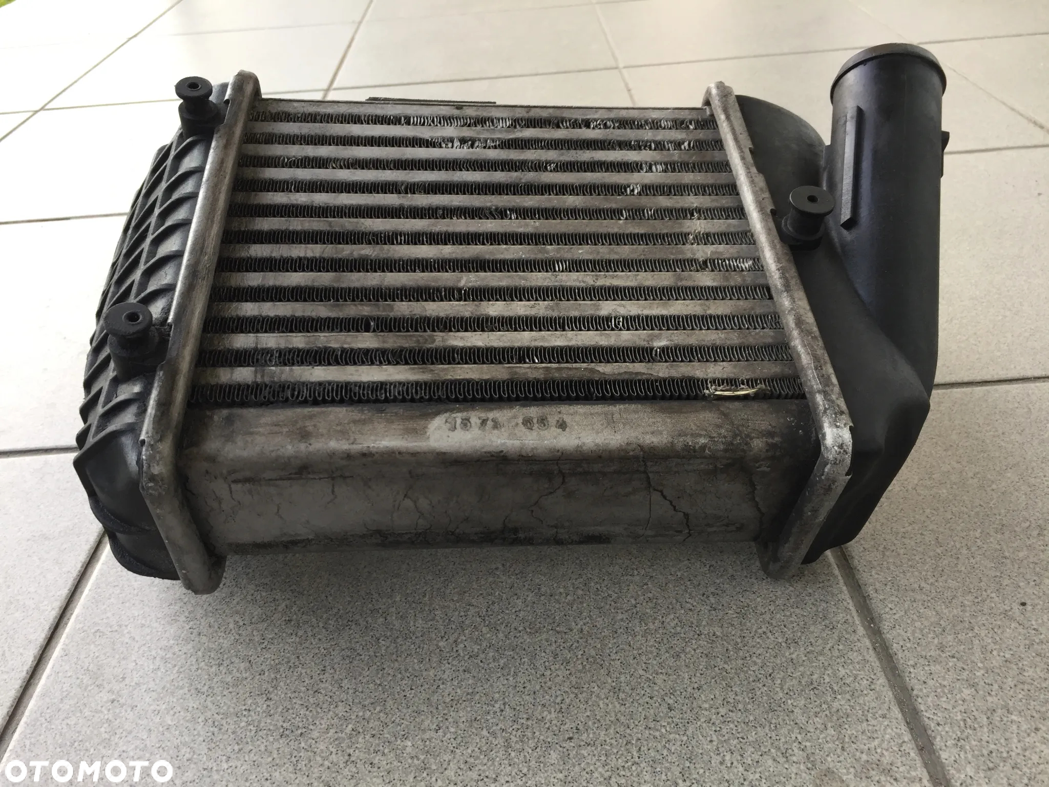 CHŁODNICA POWIETRZA INTERCOOLER PRAWY PRAWA AUDI A4 B6 A4 B7 2.5TDI 8E0145806C - 8