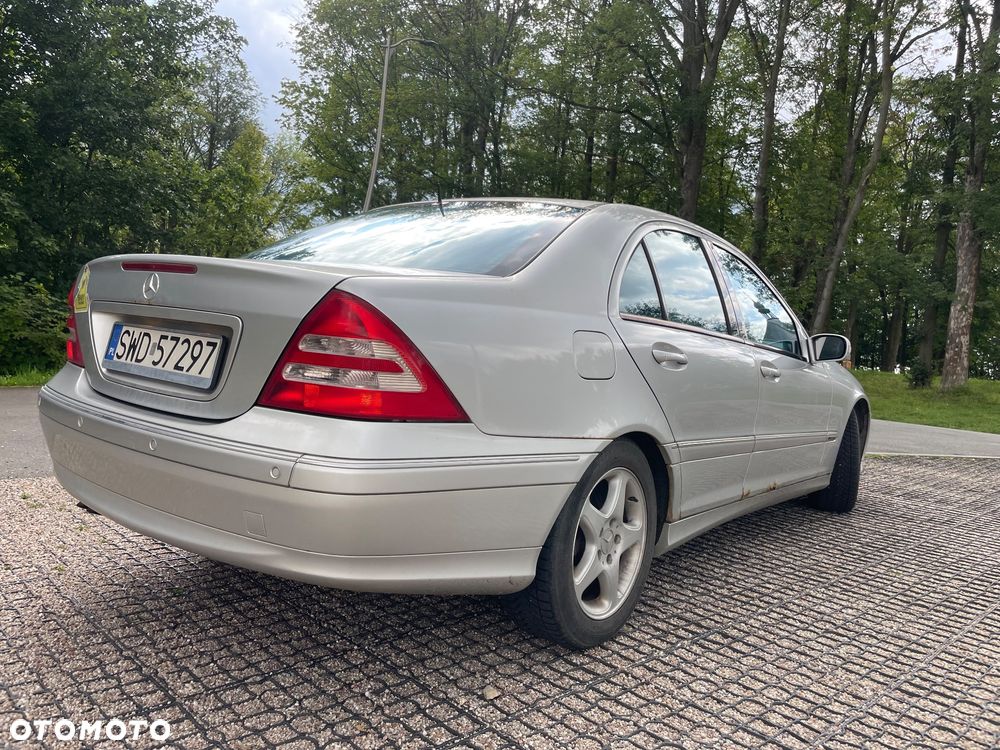 Mercedes-Benz Klasa C 180 Kompressor Avantgarde - 2