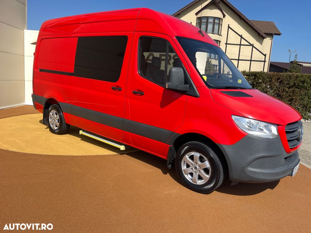 Mercedes-Benz Sprinter - 2