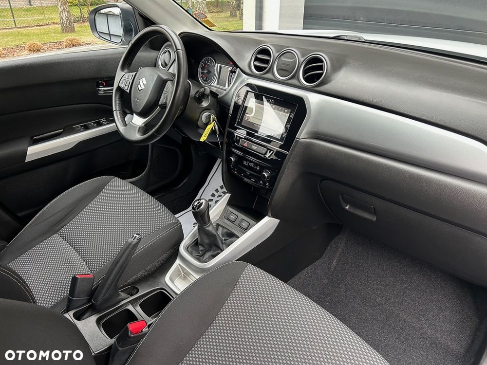 Suzuki Vitara 1.6 (4x2) Comfort - 35