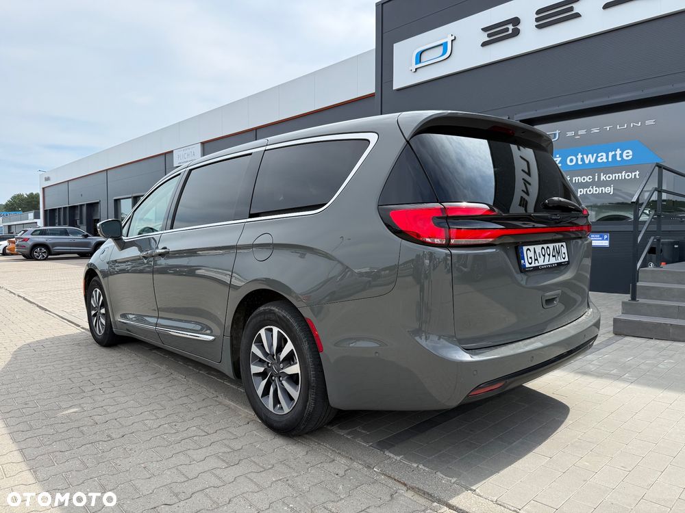 Chrysler Pacifica - 7