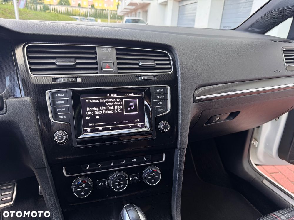 Volkswagen Golf 2.0 TSI BMT GTI Performance DSG - 24