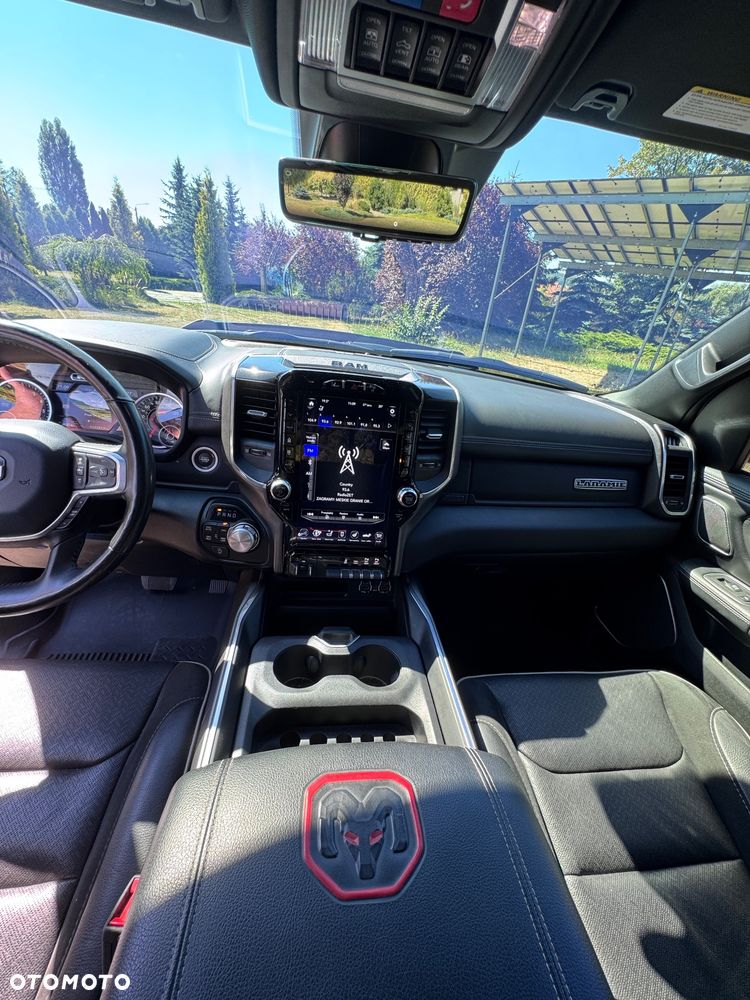 RAM 1500 5.7 eTorque Crew Cab Longbed Laramie Black - 14