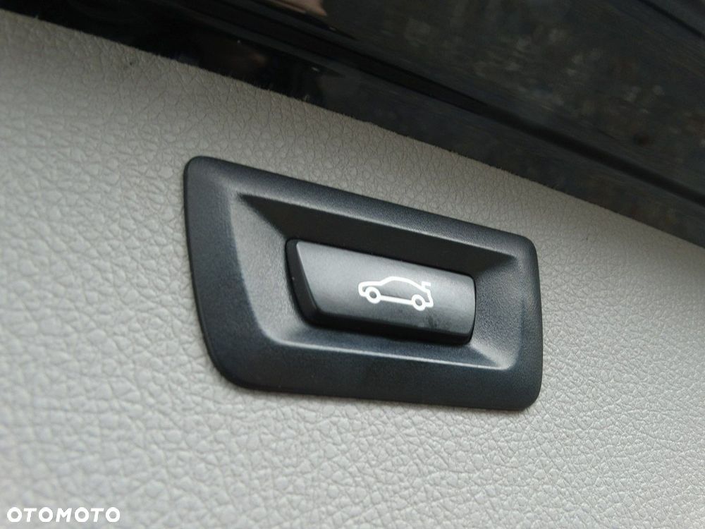 BMW Seria 3 - 12