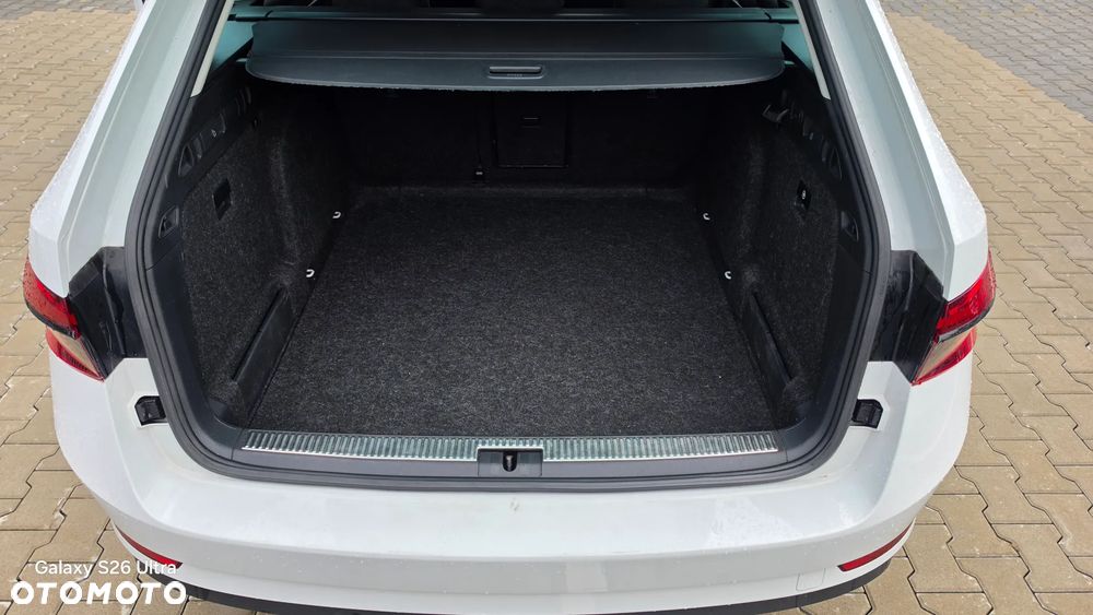 Skoda Superb 2.0 TSI Style DSG - 23
