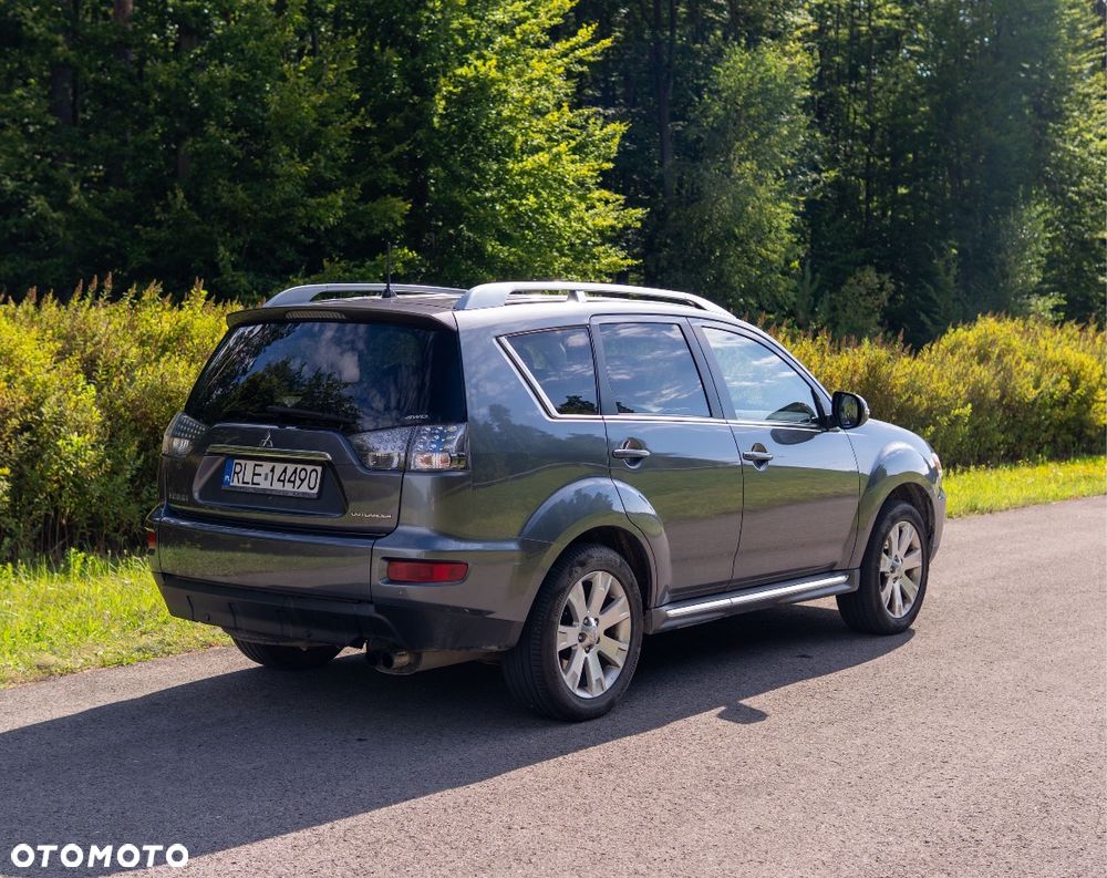 Mitsubishi Outlander 2.0 DID Instyle - 3