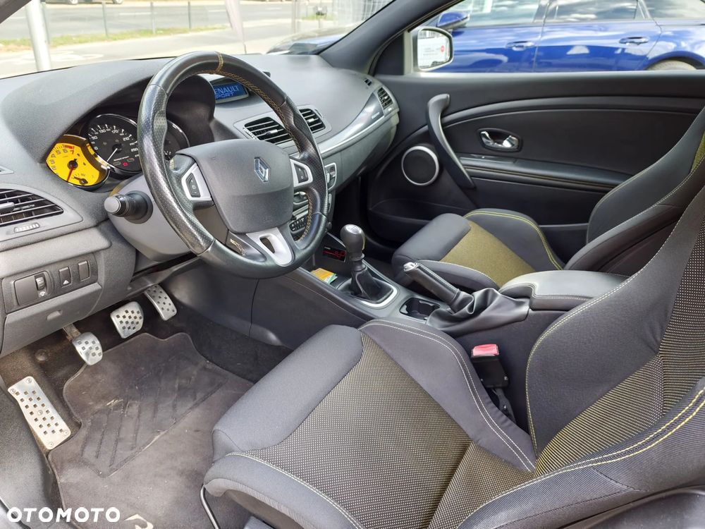 Renault Megane 2.0 16V R.S - 12