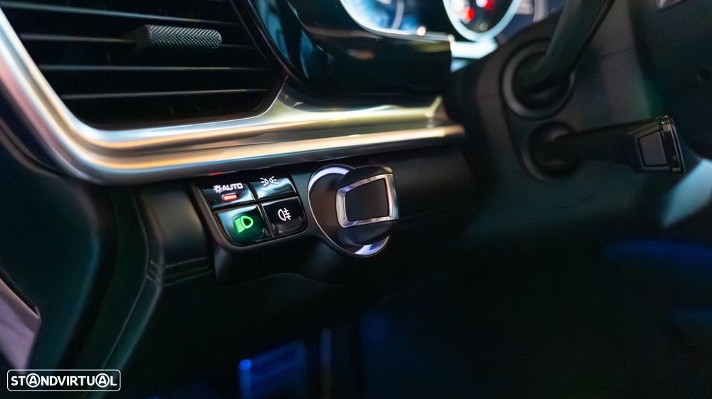 Porsche Panamera Sport Turismo 4 E-Hybrid - 31