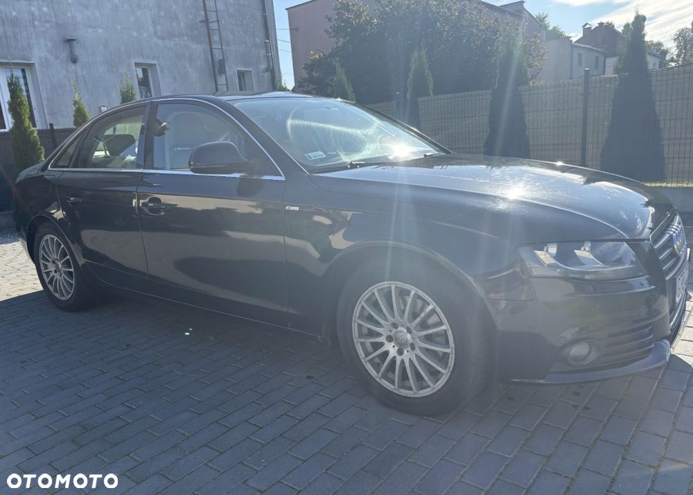 Audi A4 Limousine - 3