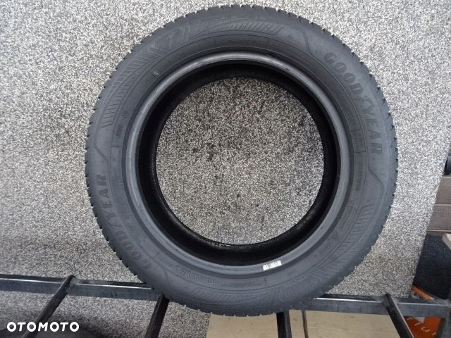 205/55/R16 91V Goodyear Vector 4 season Gen-3 - 5