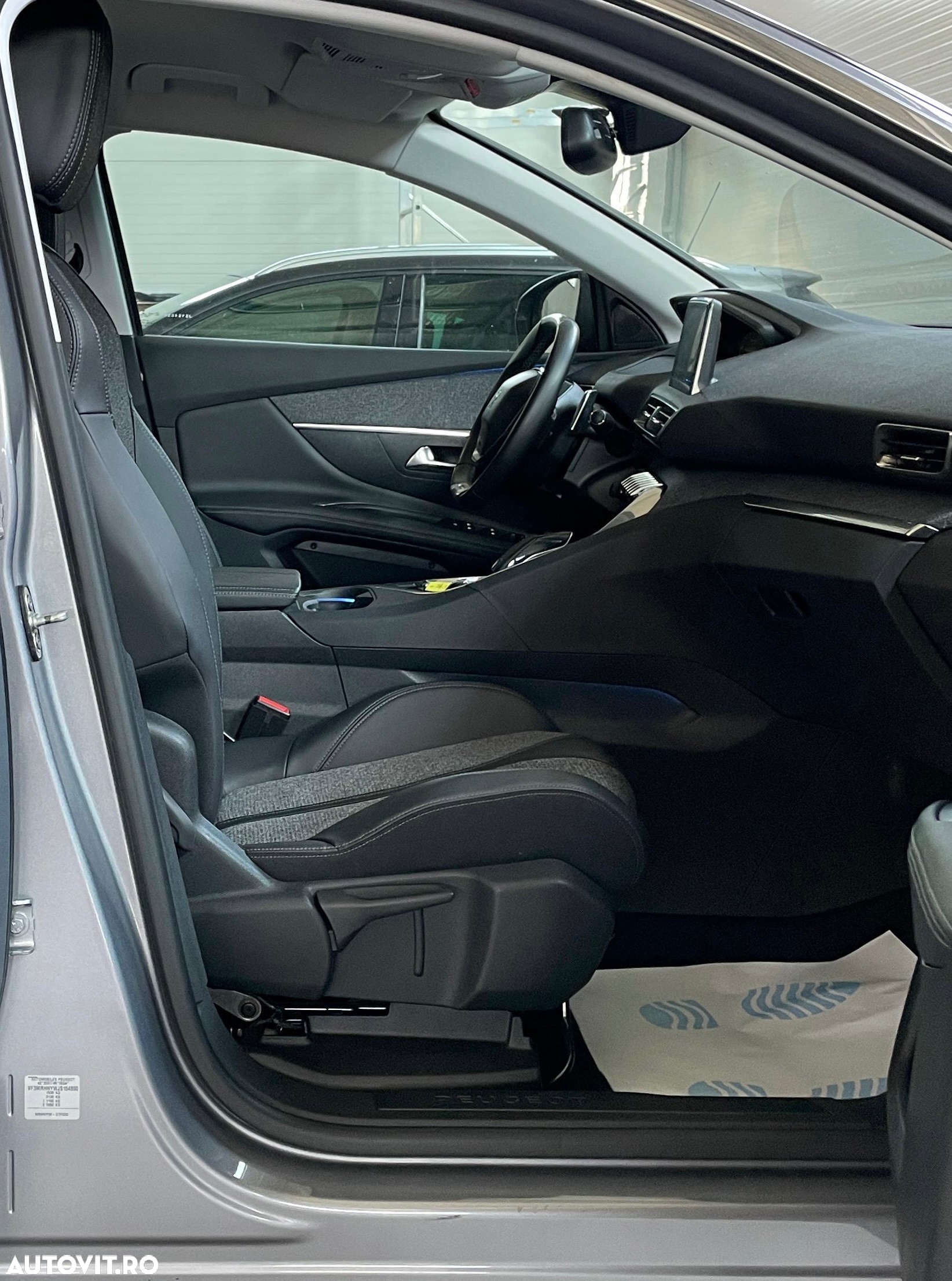 Peugeot 3008 1.2 PureTech Turbo S&S EAT6 GT-Line - 7