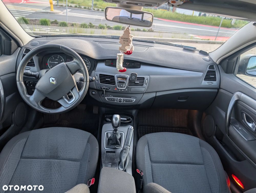 Renault Laguna 2.0 DCi Authentique - 13
