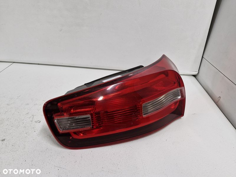 CITROEN C4 PICASSO II 2 LAMPA PRAWY TYŁ TYLNA - 2