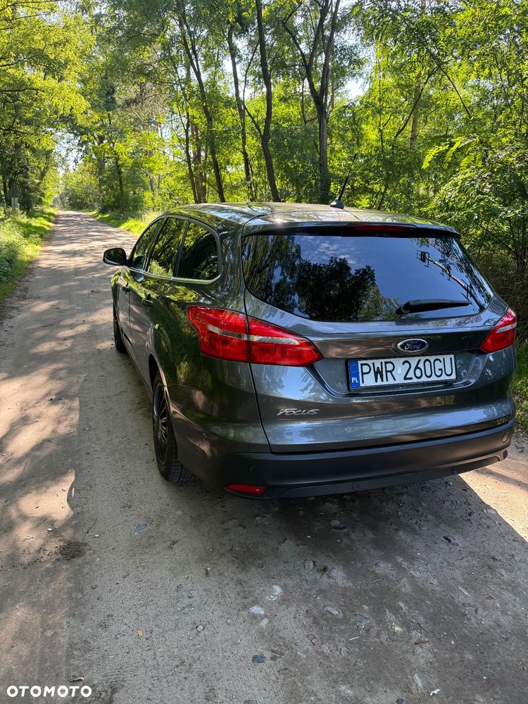 Ford Focus - 8