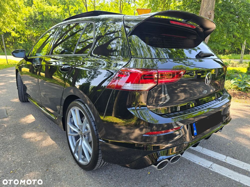 Volkswagen Golf - 10