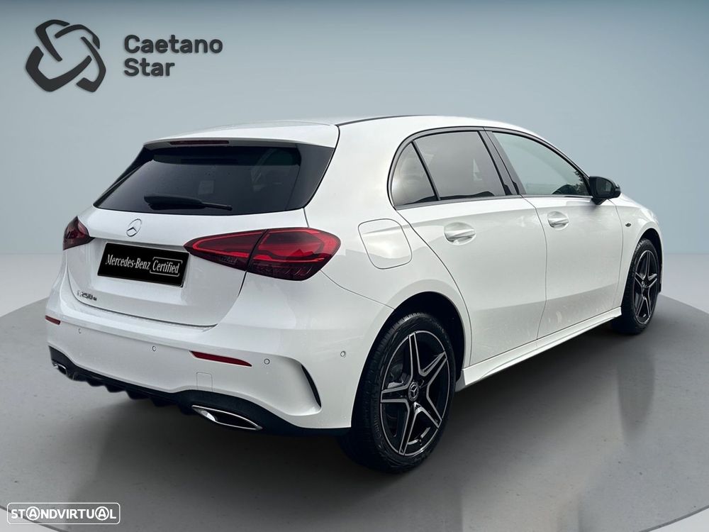 Mercedes-Benz A 250 e - 8