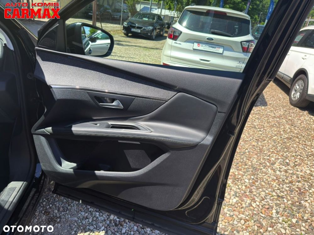 Peugeot 3008 - 18