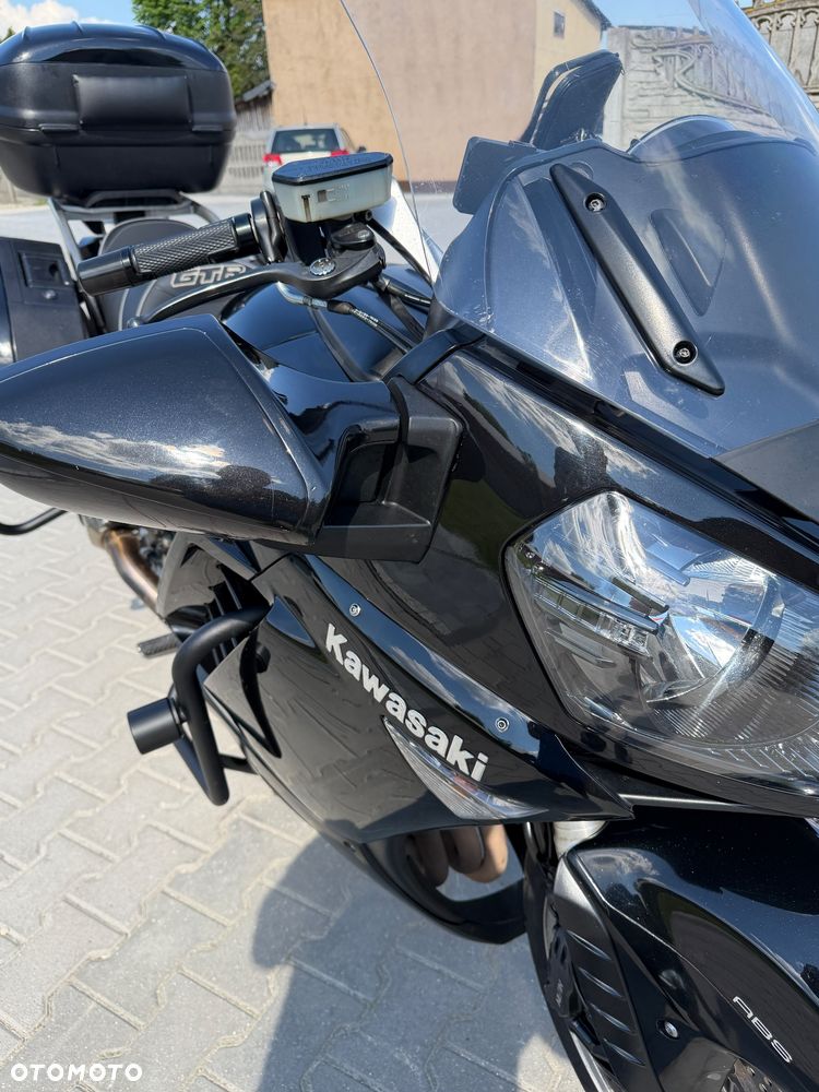 Kawasaki GTR - 13