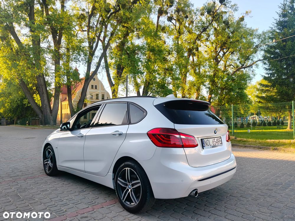 BMW Seria 2 218d Sport - 25
