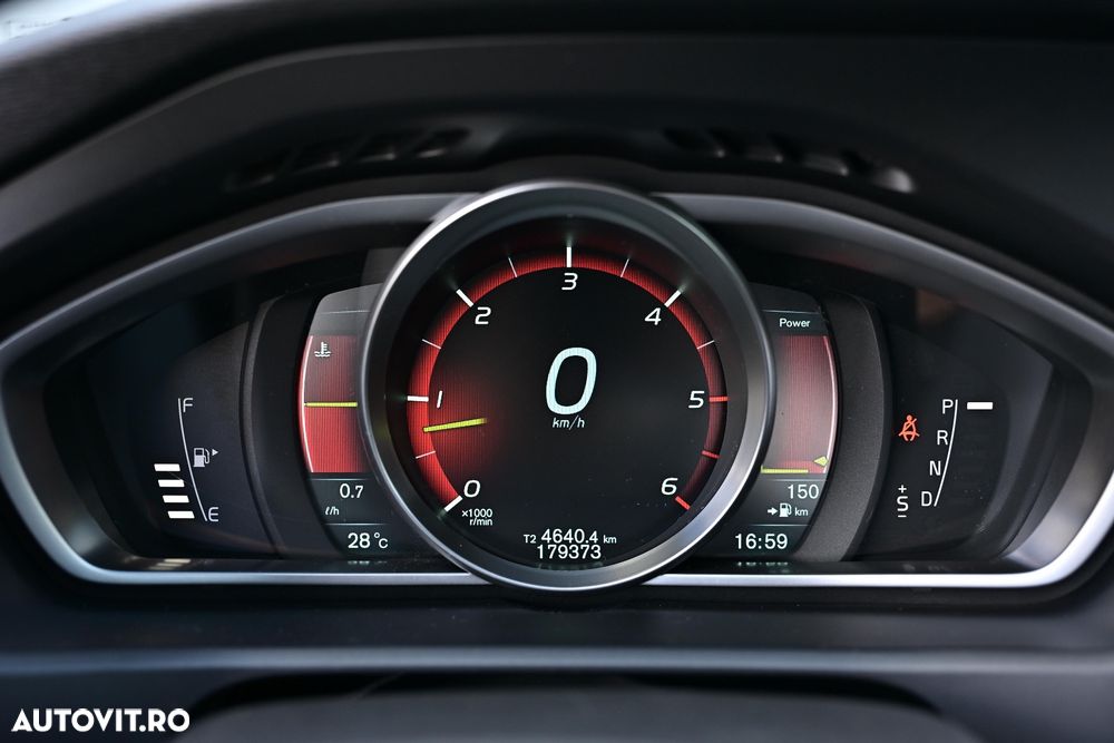 Volvo V40 - 26
