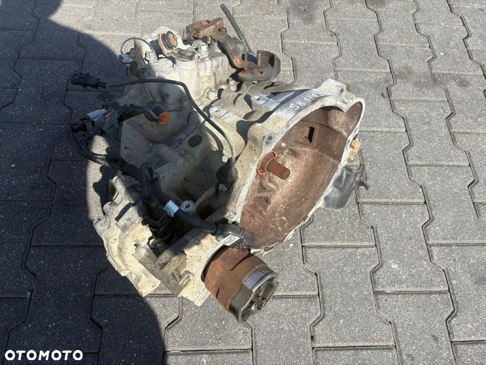 SKRZYNIA BIEGÓW 1.6 CRDI S81763 HYUNDAI I30 2009 - 3