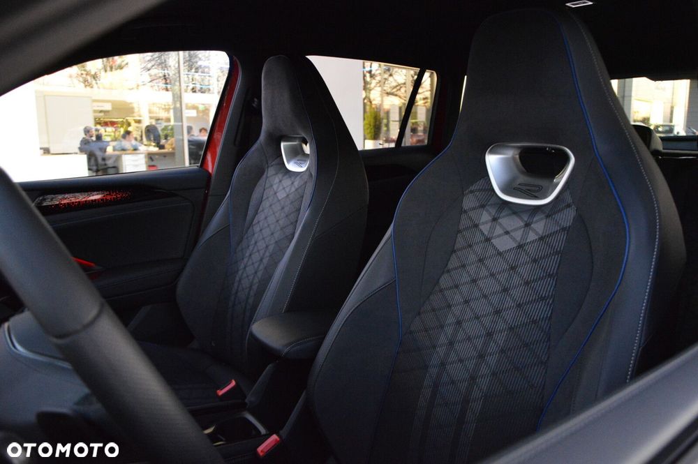 Volkswagen Tiguan - 10