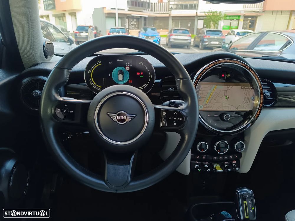 MINI 3 Portas Cooper SE Premium P. Yours - 11