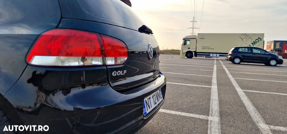 Volkswagen Golf - 8