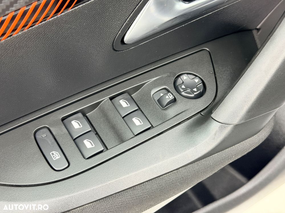 Peugeot 2008 PureTech 100 Stop&Start Active Pack - 10