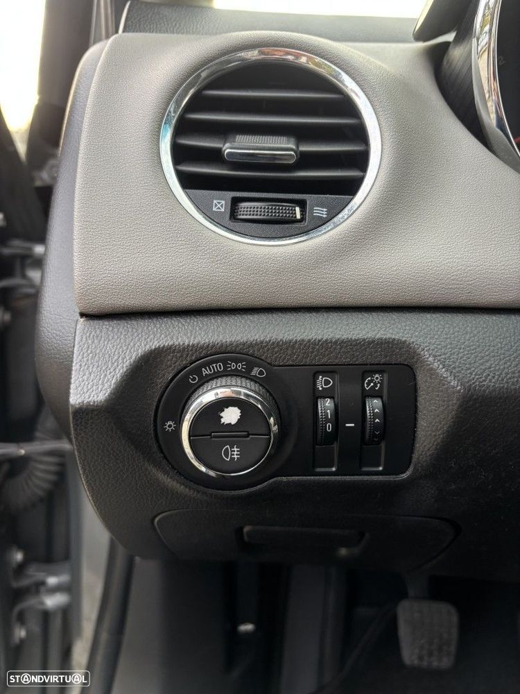 Chevrolet Cruze - 10