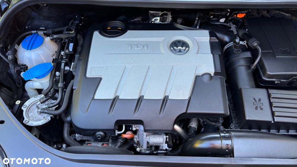 Volkswagen Golf Plus 2.0 TDI Comfortline - 33