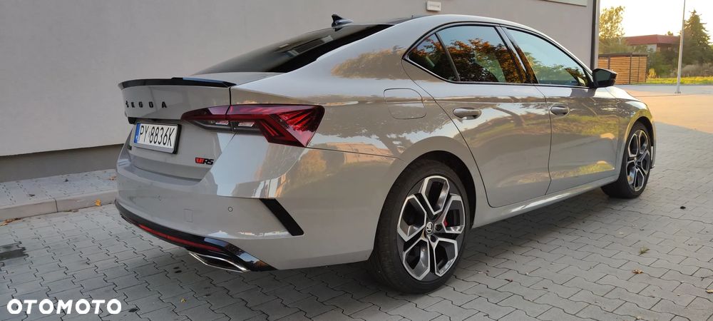 Skoda Octavia 2.0 TSI DSG RS Plus - 4