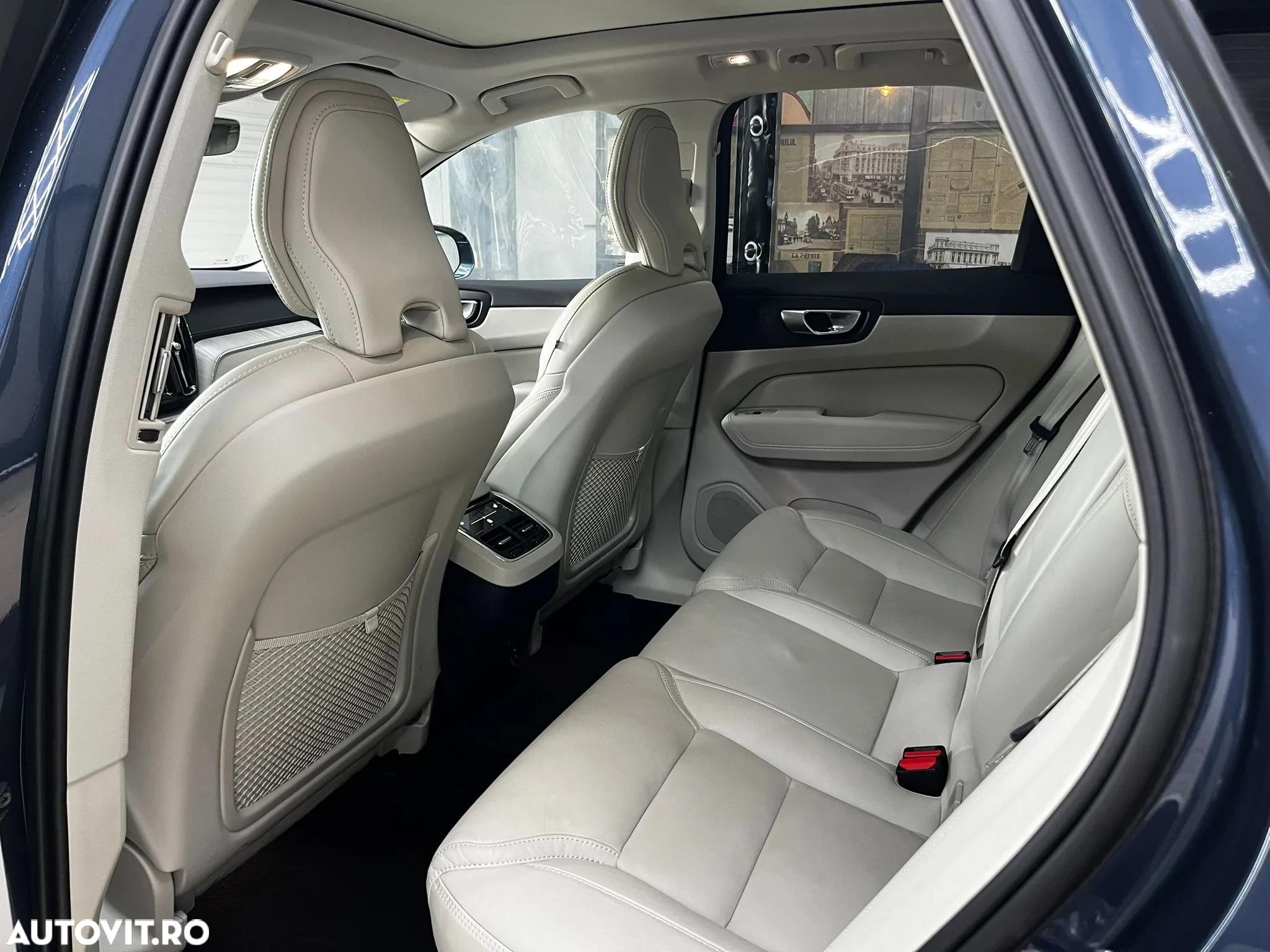 Volvo XC 60 B5 MHEV AT8 AWD Inscription - 27