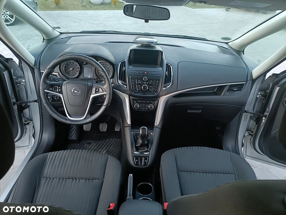 Opel Zafira - 21
